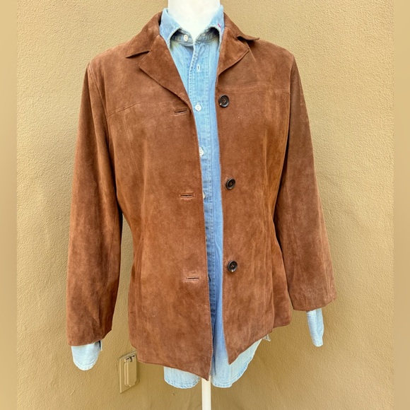Beautiful Suede jacket size M Chestut Andrew Marc price firm!